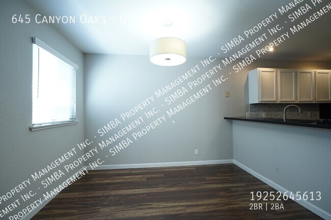 Foto del edificio - 645 Canyon Oaks Dr