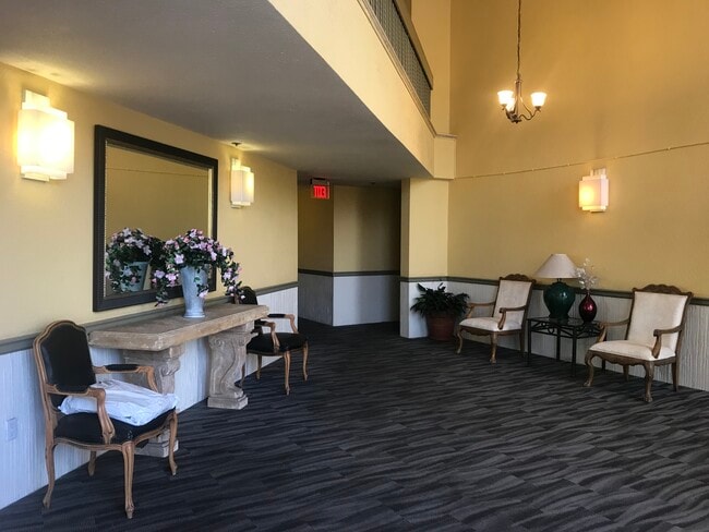 Reception area - 1396 El Camino Real