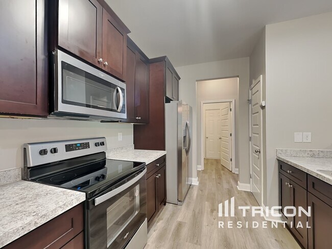 Foto del edificio - 2317 Silver Maple Cir