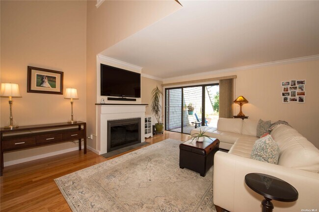 Building Photo - 184 Captains Way