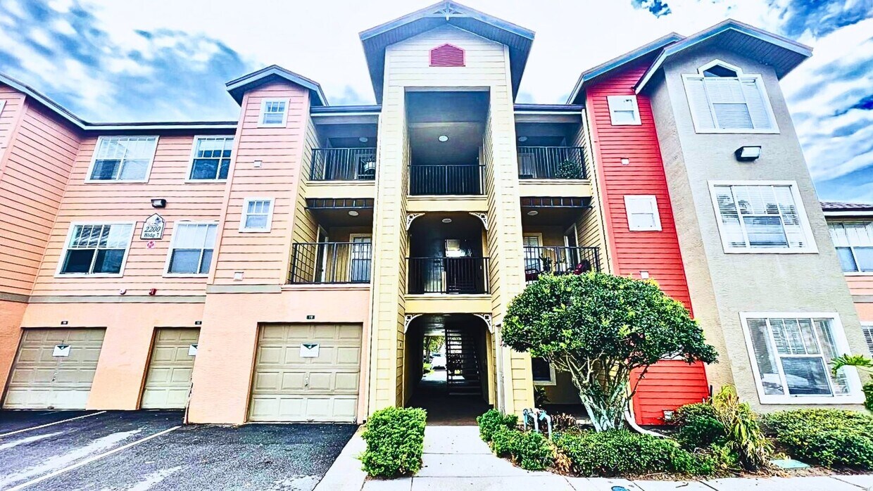 Foto principal - 2200 Key W Ct