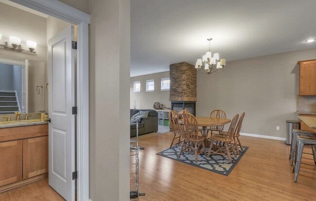 Building Photo - 11146 Paine Field Way