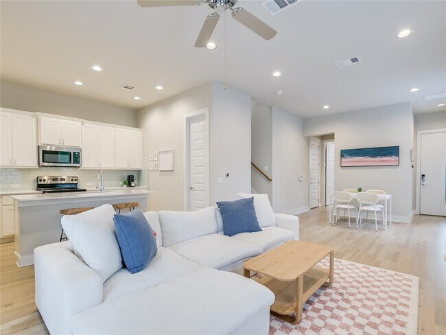 Foto del edificio - 3108 E 51st St