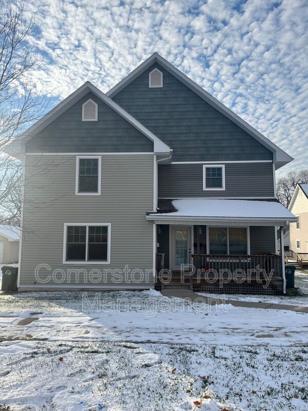 322 N 10th St, Fort Dodge, IA 50501 House Rental in Fort Dodge, IA