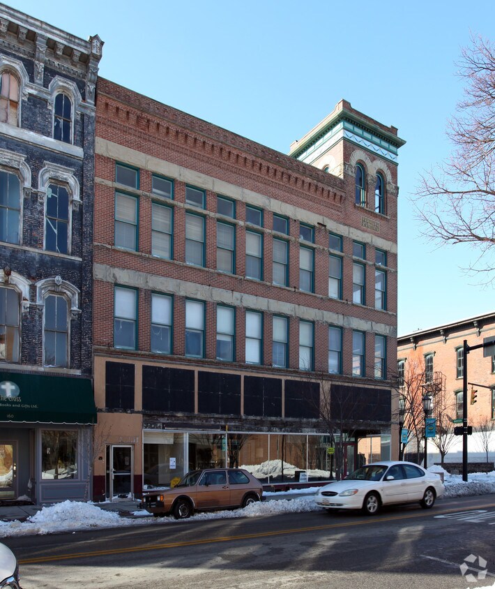 Foto del edificio - 154 S Washington St
