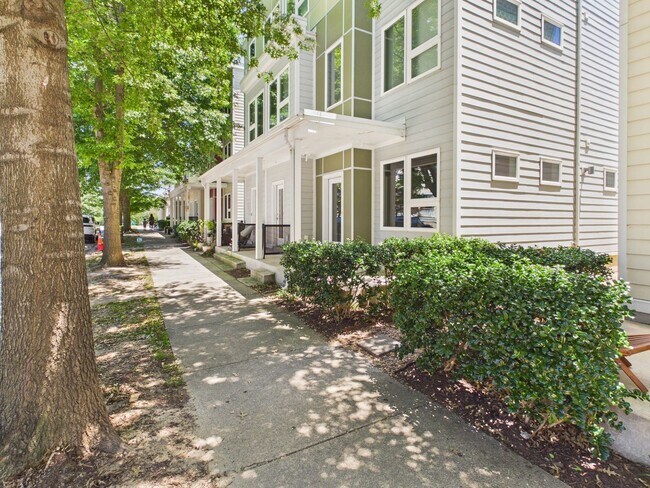 Building Photo - 1212 Porter St