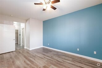 Building Photo - 905 Domnus Ln