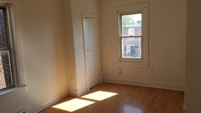 Building Photo - 4921 C St
