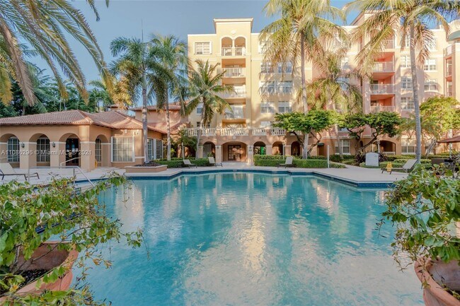 Foto del edificio - 19555 E Country Club Dr