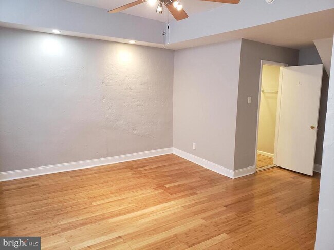 Building Photo - 114 N 3rd St