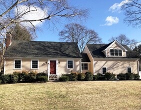 Building Photo - 66 Southfield Cir