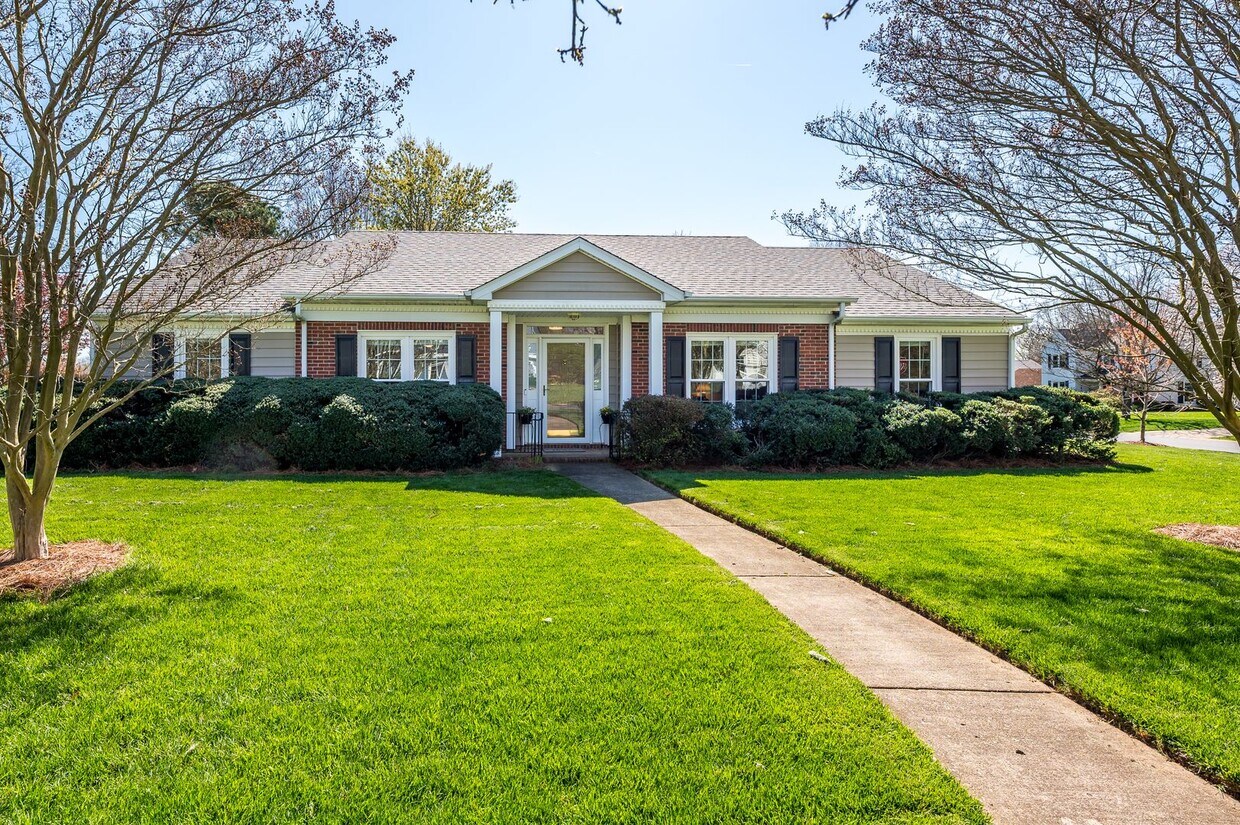 Primary Photo - Charming home located in the heart of Char...