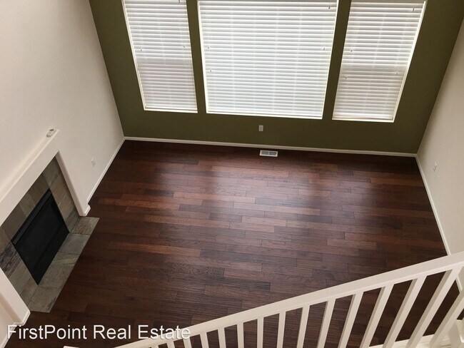Foto del edificio - 6 br, 3 bath House - 5708 Hazel Ave S.E.