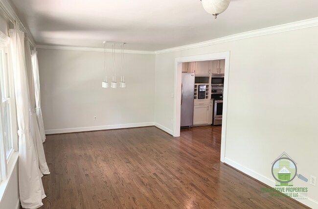 Foto del edificio - 128 W Circle Ave