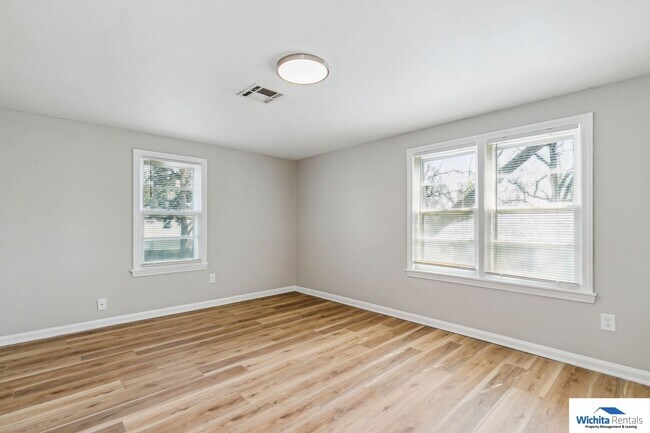 Foto del edificio - 802 S Everett St