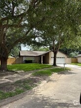 Building Photo - 5613 Countryaire St
