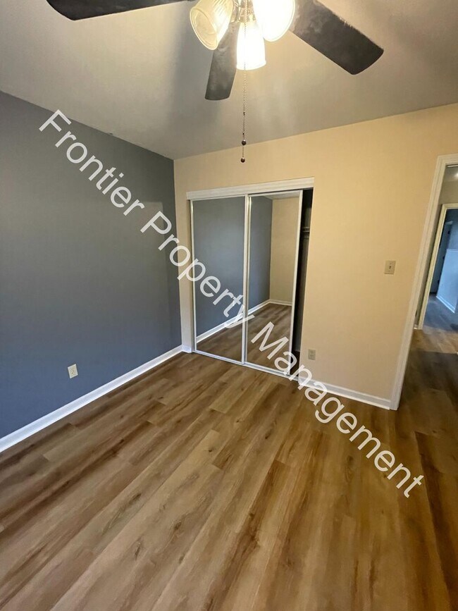 Foto del edificio - 2116 Doe Run Dr