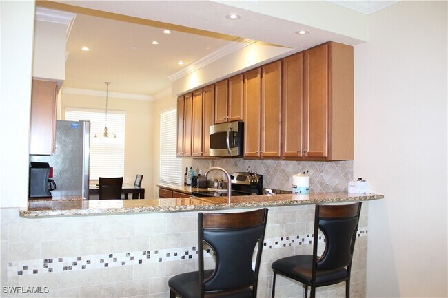 Building Photo - 9735 Acqua Ct