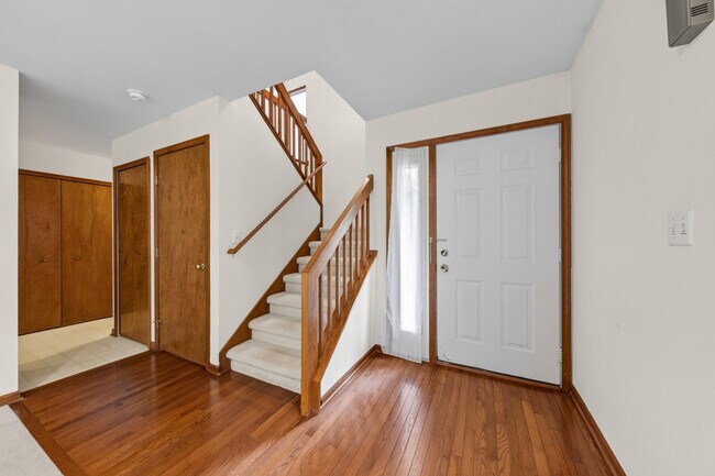 Building Photo - 2445 Mulberry Ct