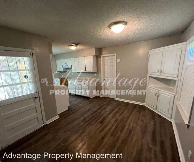Building Photo - 3 br, 2 bath House - 1797 Woodburn Dr.