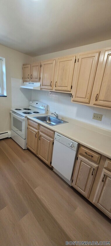 Foto principal - 1 Brattle Dr