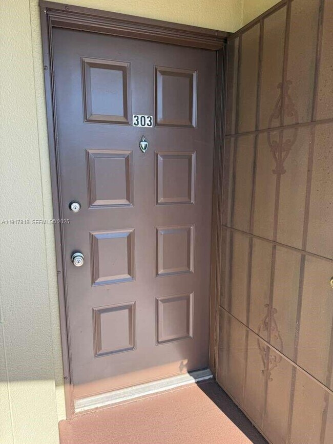 Building Photo - 13001 SW 15th Ct