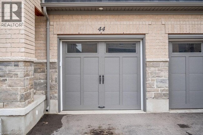 Photo du bâtiment - 44 Gleason Cres