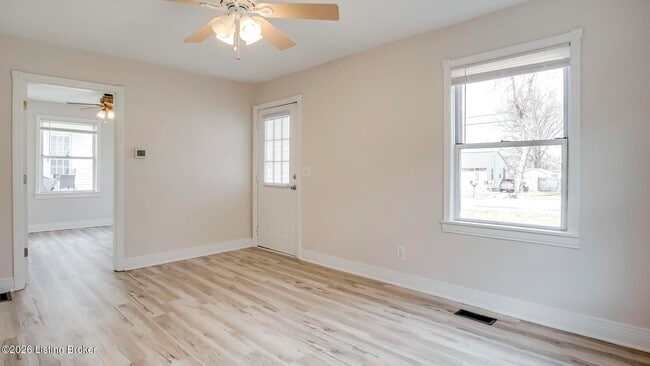 Foto del edificio - 3318 Van Winkle Dr