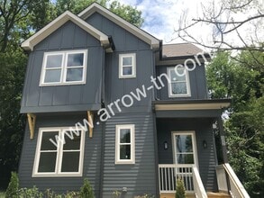 Building Photo - 502 Highcrest Dr
