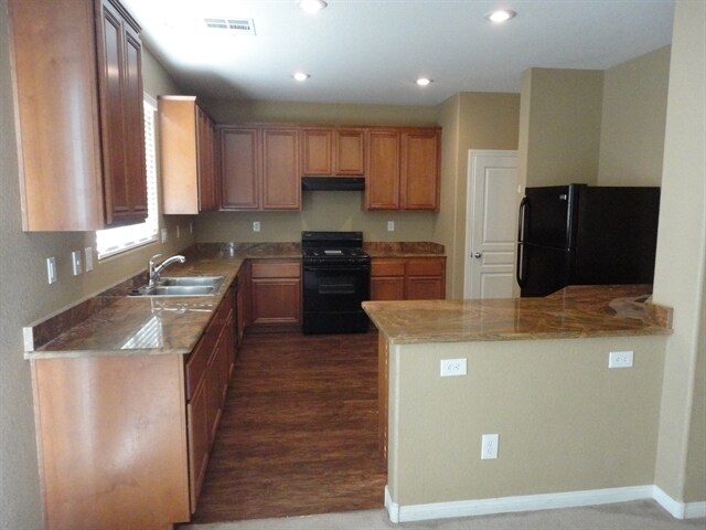Building Photo - 10753 Beach House Avenue