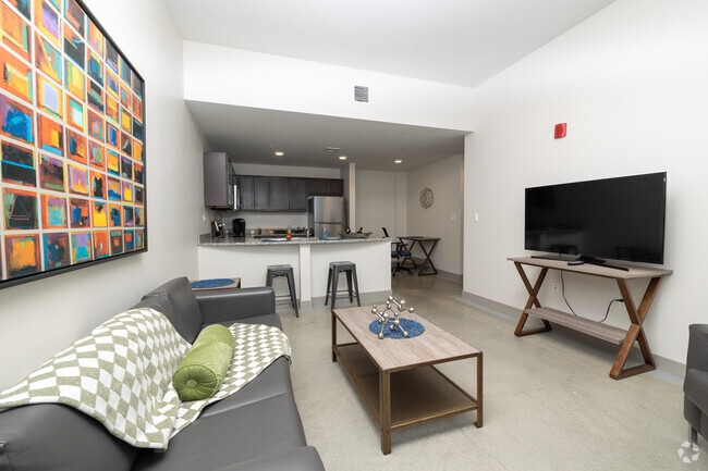 2BR, 1BA - 370SF - Edge Merrimack