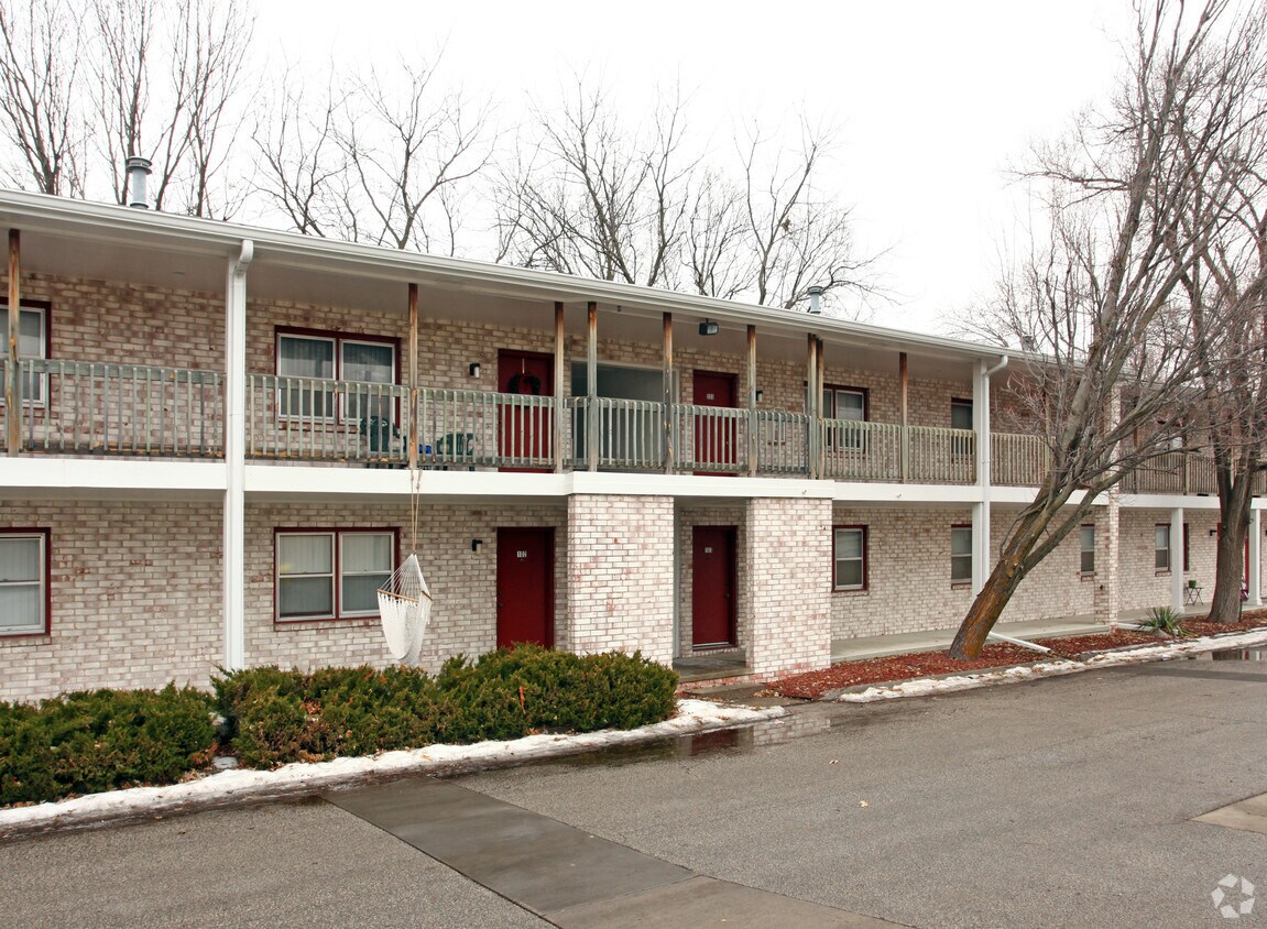 Foto del edificio - 7675 University Ave