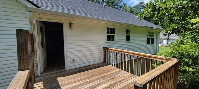 Building Photo - 2325 Shady Grove Rd