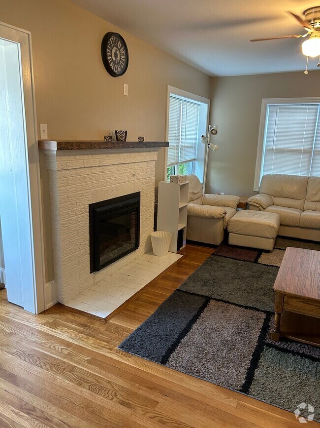 Apartments For Rent in Kingdom City, MO with Utilities Included 1