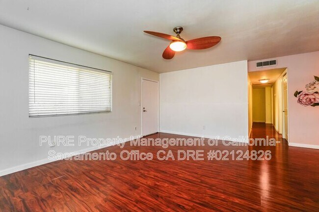 Foto del edificio - 2153 Cottage Way