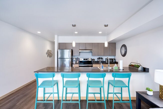 Building Photo - 1724 S Stevens St