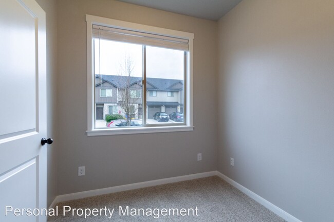 Building Photo - 4 br, 3 bath House - 7621 NE 31st Circle