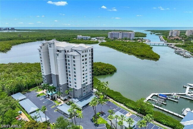 Foto del edificio - 420 Cove Tower Dr