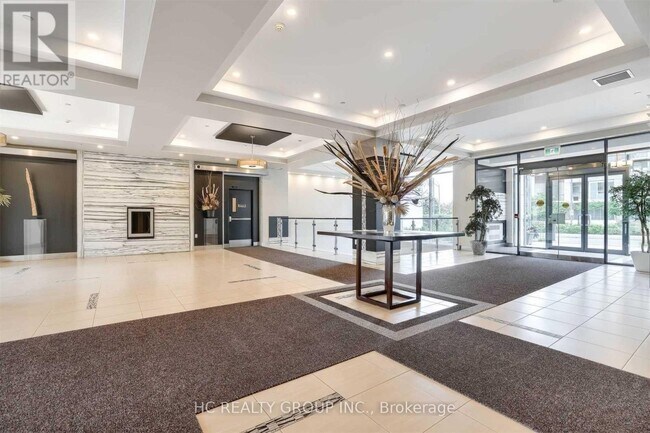 Photo du bâtiment - 75 S Town Centre Blvd