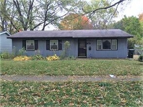 Building Photo - 906 Timothy Trail