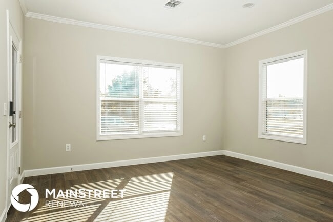 Building Photo - 12315 Tangier St