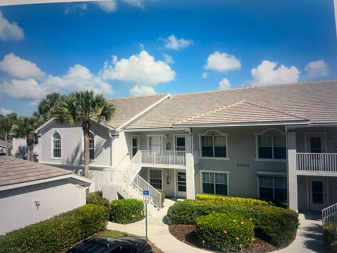 Foto del edificio - 22741 Sandy Bay Dr