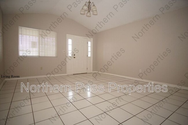 Foto del edificio - 422 Val Verde St