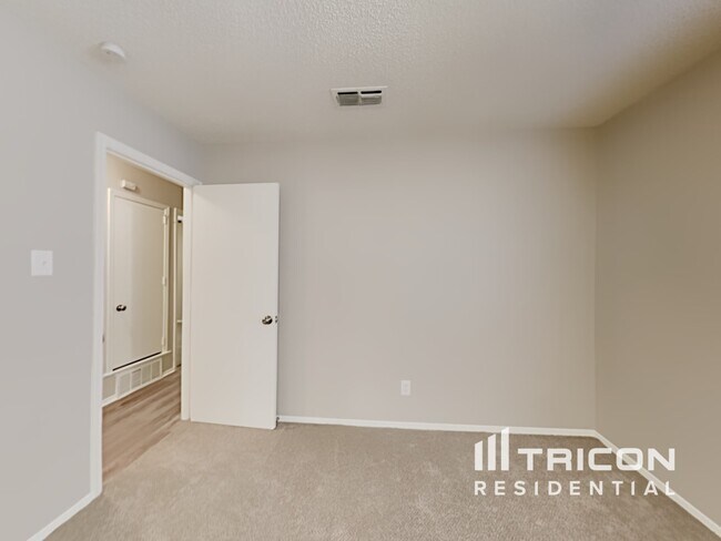 Foto del edificio - 7500 Cedarhill Road Watauga TX