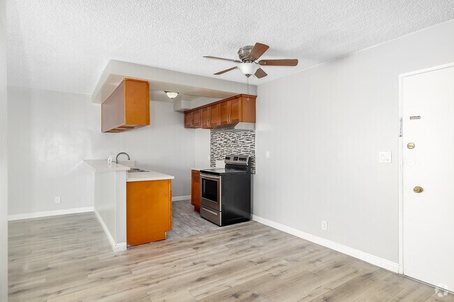 1 habitación, 1 baño - 740 pies cuadrados - Cocina - 464 S. Berendo St.