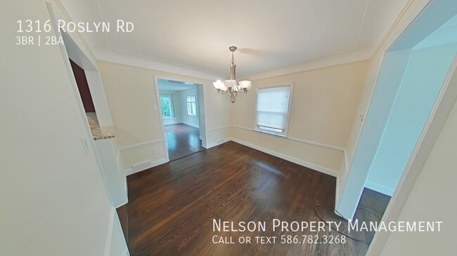 Building Photo - 1316 Roslyn Rd