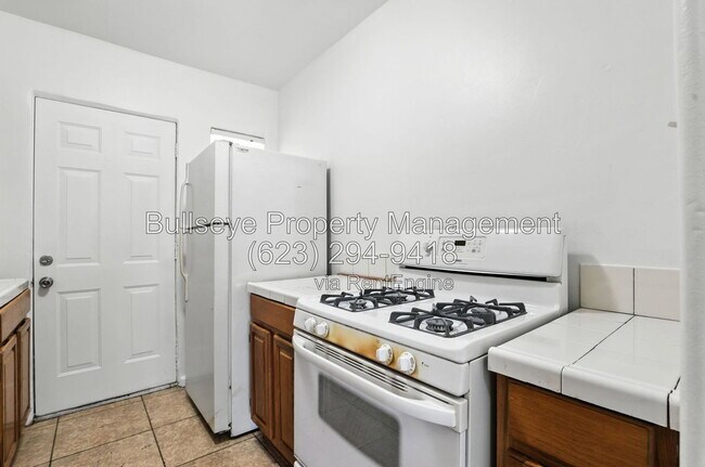Foto del edificio - 303 W Highland Ave