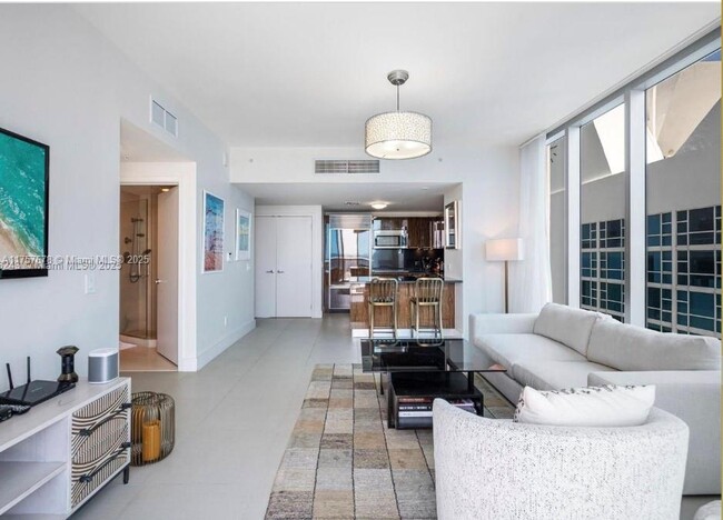 Building Photo - 6899 Collins Ave
