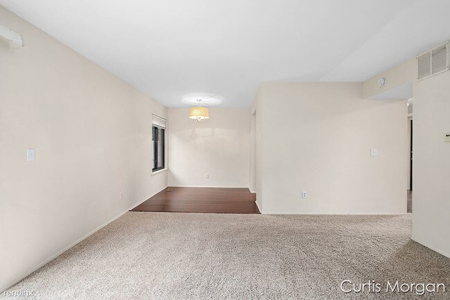 Building Photo - 3 br, 2.5 bath Condo - 6215 Acropolis Dr SE