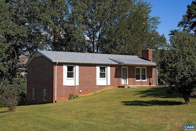 Building Photo - 930 Claudius Ct